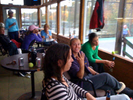 2009-Milwaukee-Women-Hut