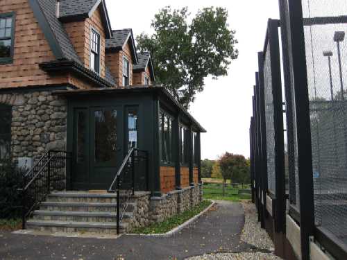 Waveny Lodge and Court